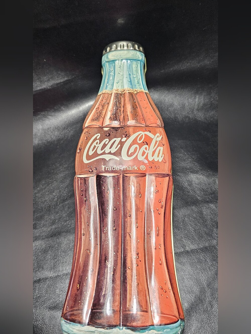 Coca Cola bottle Shaped Tin (hinged) Collectible 1997 Large Coke